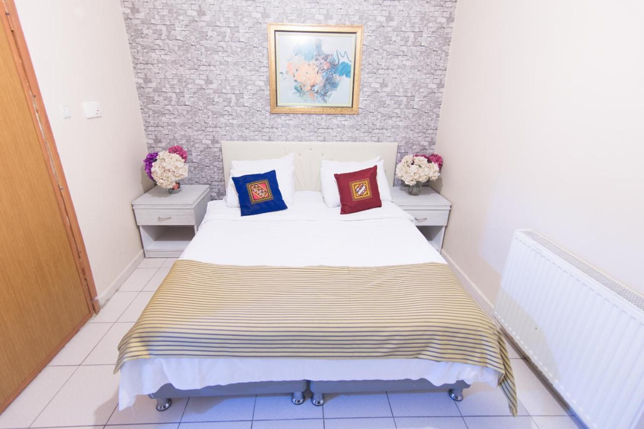 Hotel de apartamente White Palace *